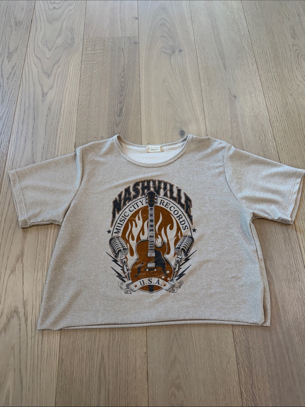 Altar’d State Nashville Graphic Women’s Tee  Guitar Print Size Medium